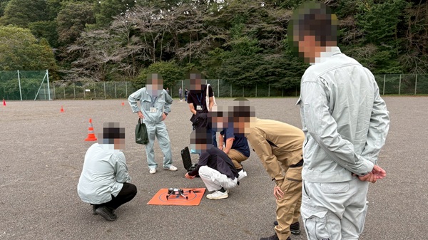 ドローンの事前準備中