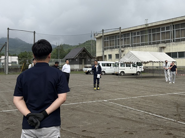 令和8年度小鹿野町防災訓練で開会あいさつを行う小鹿野町長